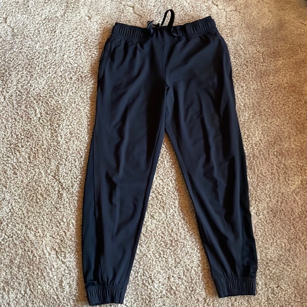 Athleta quest jogger